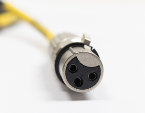 3 Cable para instrumento Modelo : E6.3XLR10M de 1/4-XLR HEMBRA